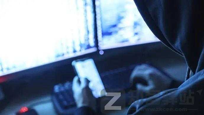 iPhone ，被入侵。