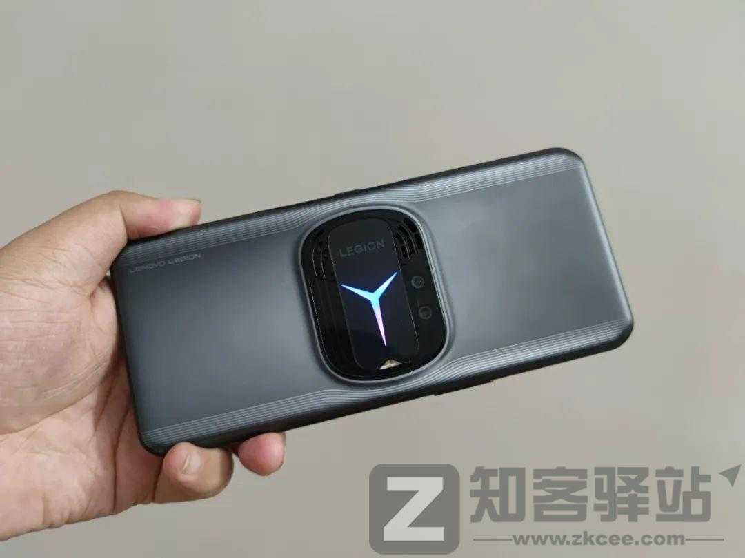 跌出一个“华为”！国产手机，危了！