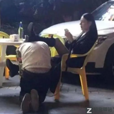 美女扮狗癖,年入600万,太恶臭了!-13 美女扮狗癖,年入600万,太恶臭了!